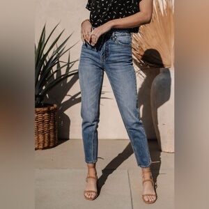 Bohme KanCan Tayla Mom Jeans, Medium Wash Size 27